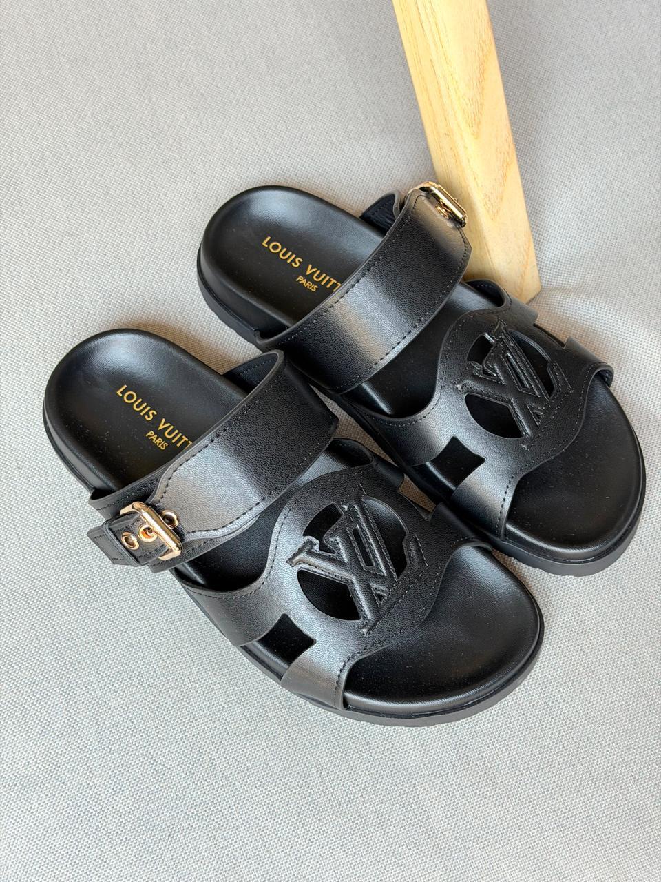 Ladies flats