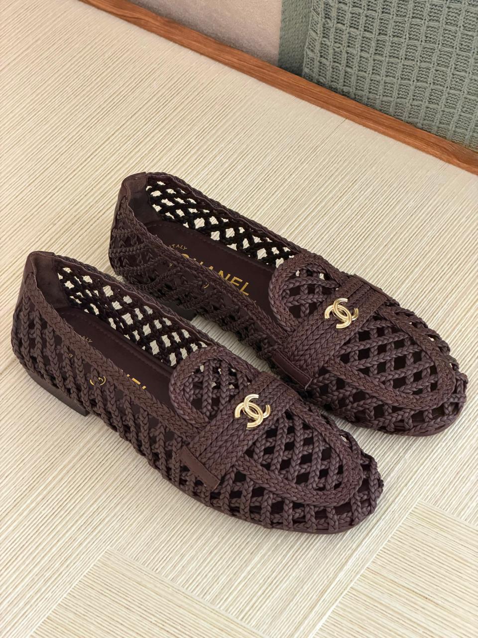 Ladies  shoes