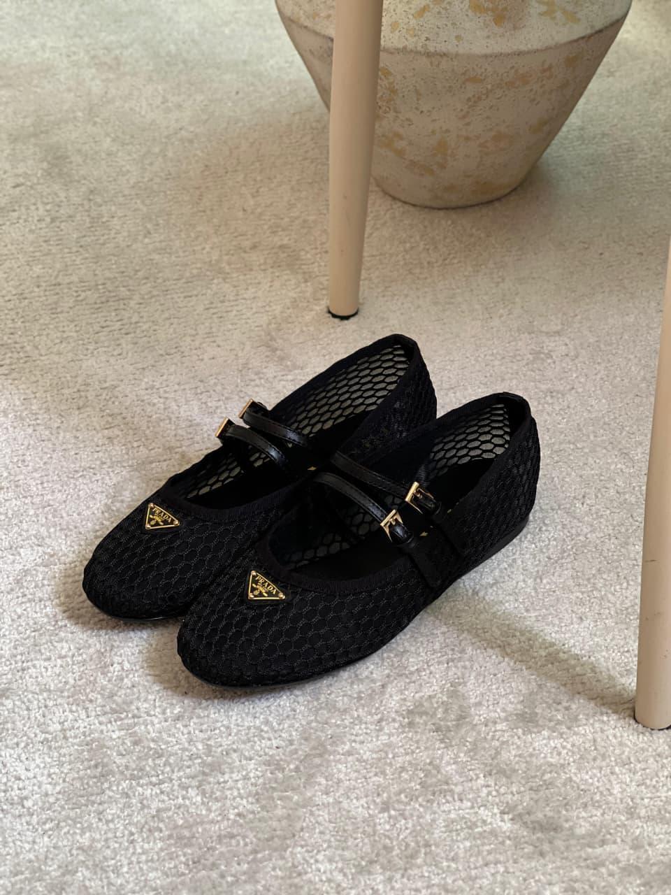 Ladies  shoes
