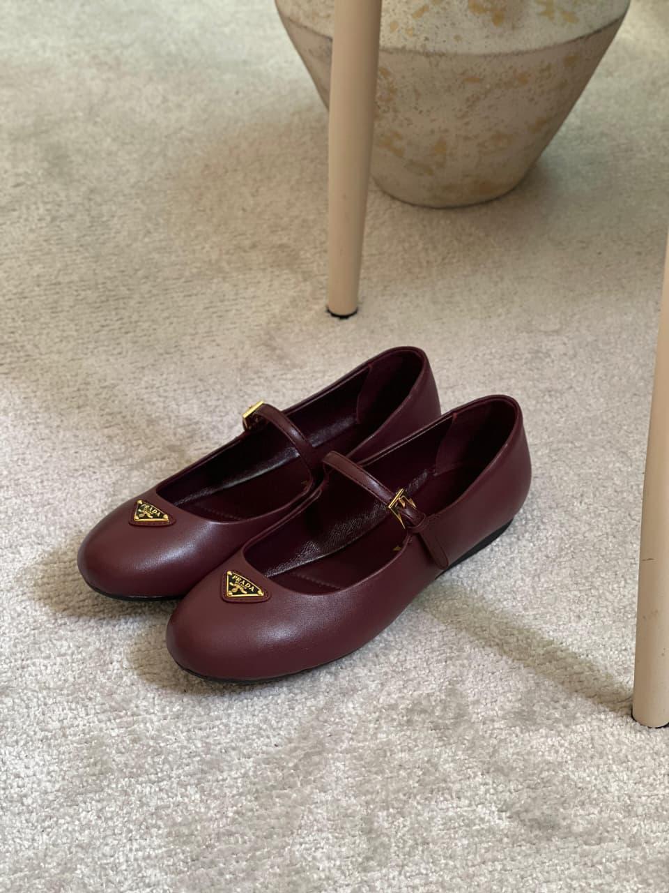 Ladies  shoes