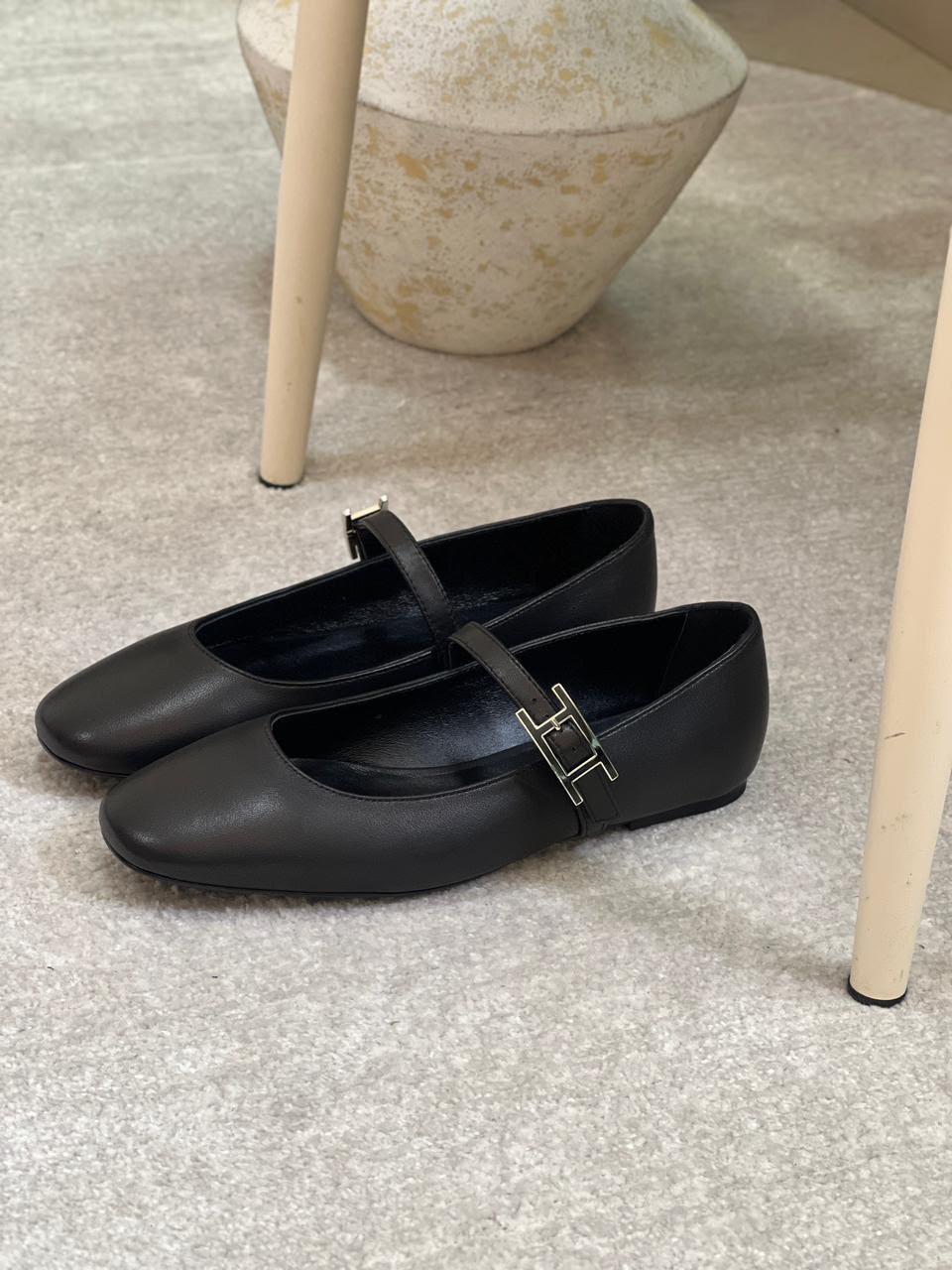 Ladies  shoes