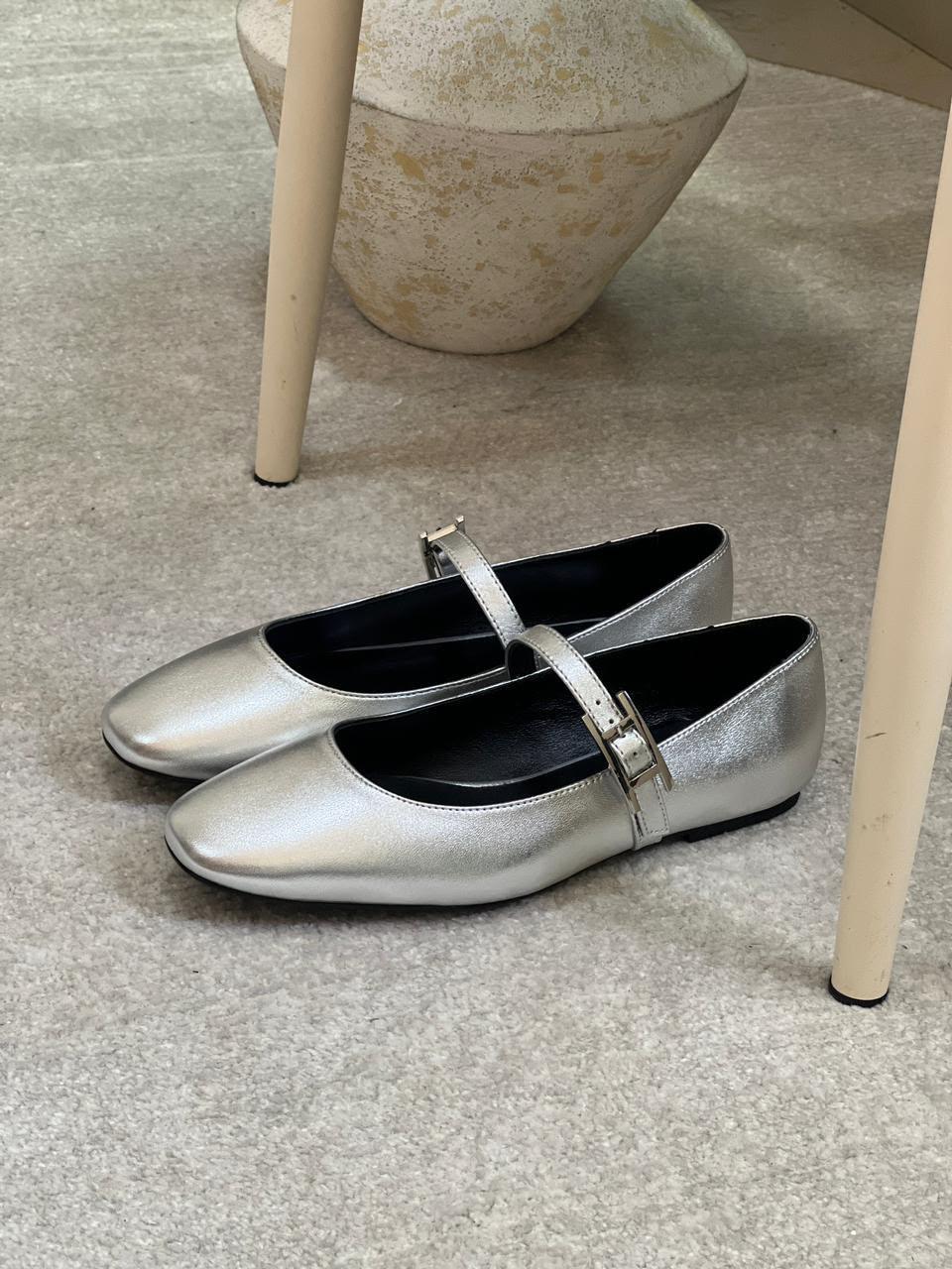Ladies  shoes