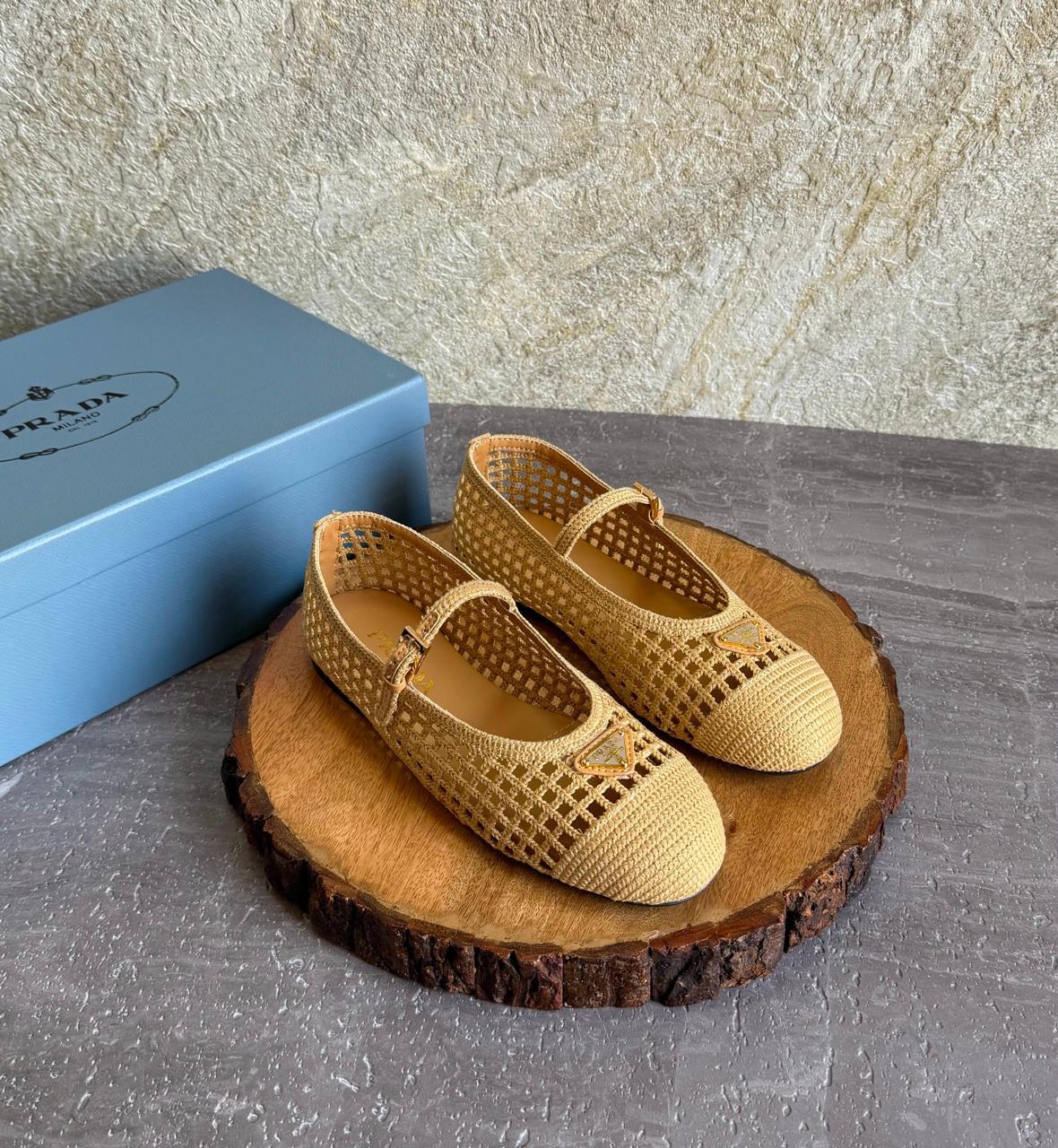 Ladies  shoes