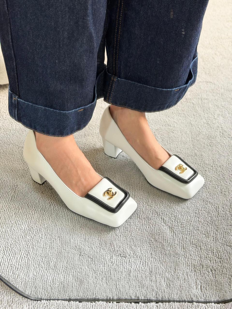 Ladies  shoes