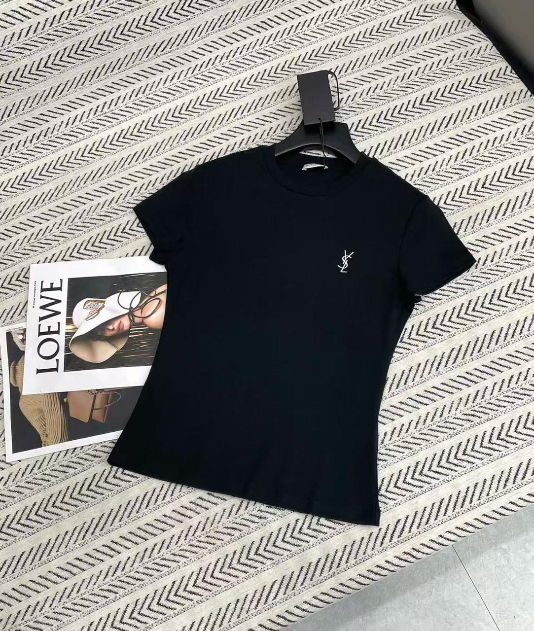 Ladies t-shirts & tops