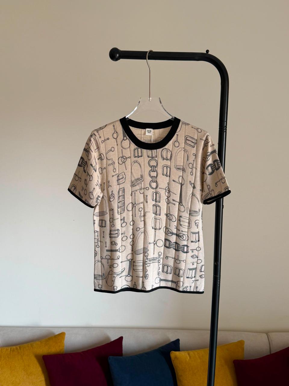 Ladies t-shirts & tops
