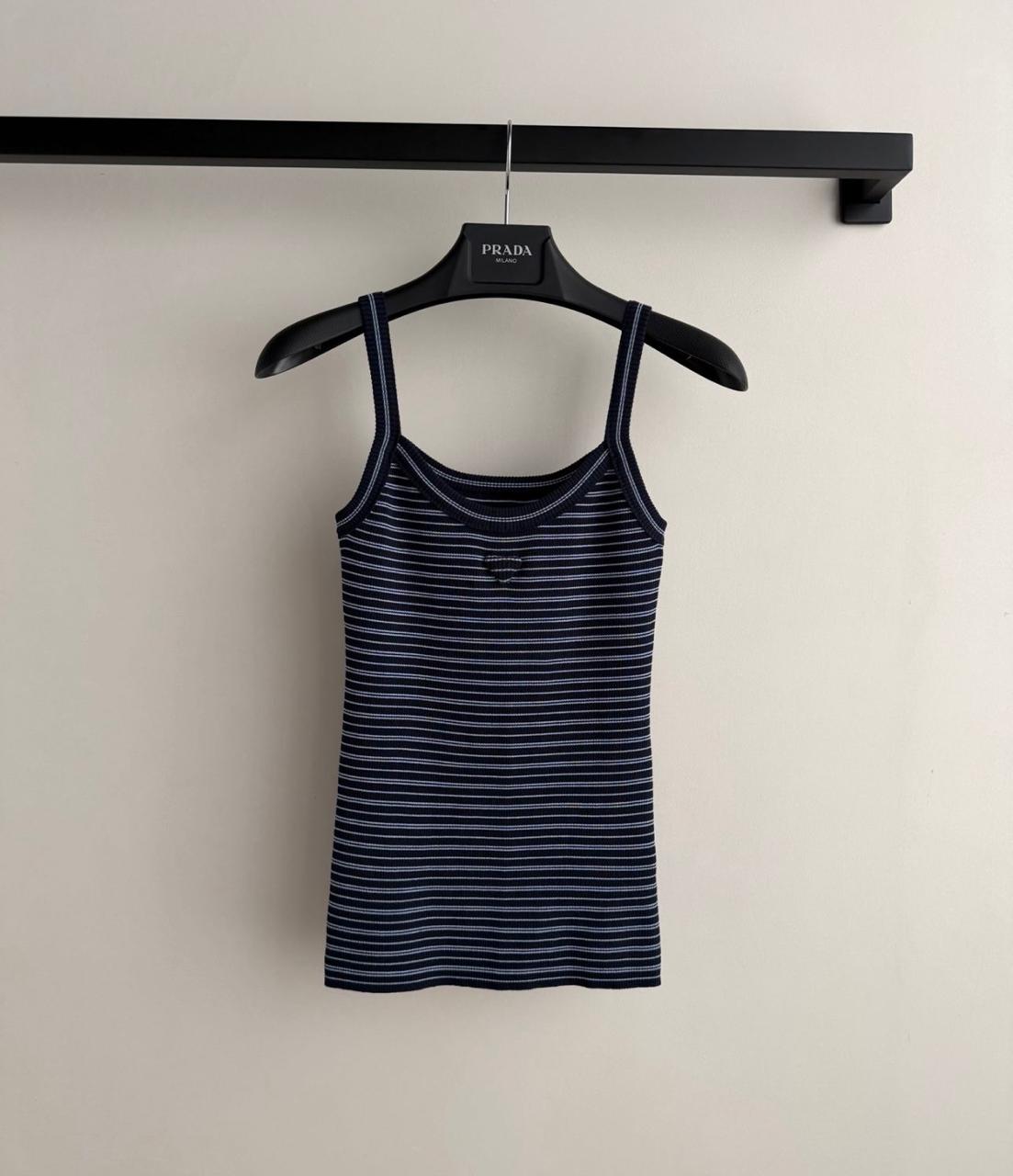 Ladies t-shirts & tops