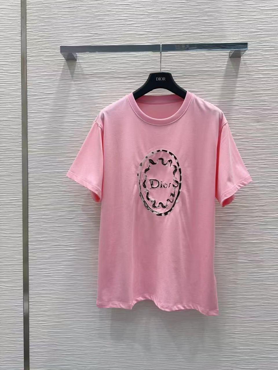 Ladies t-shirts & tops