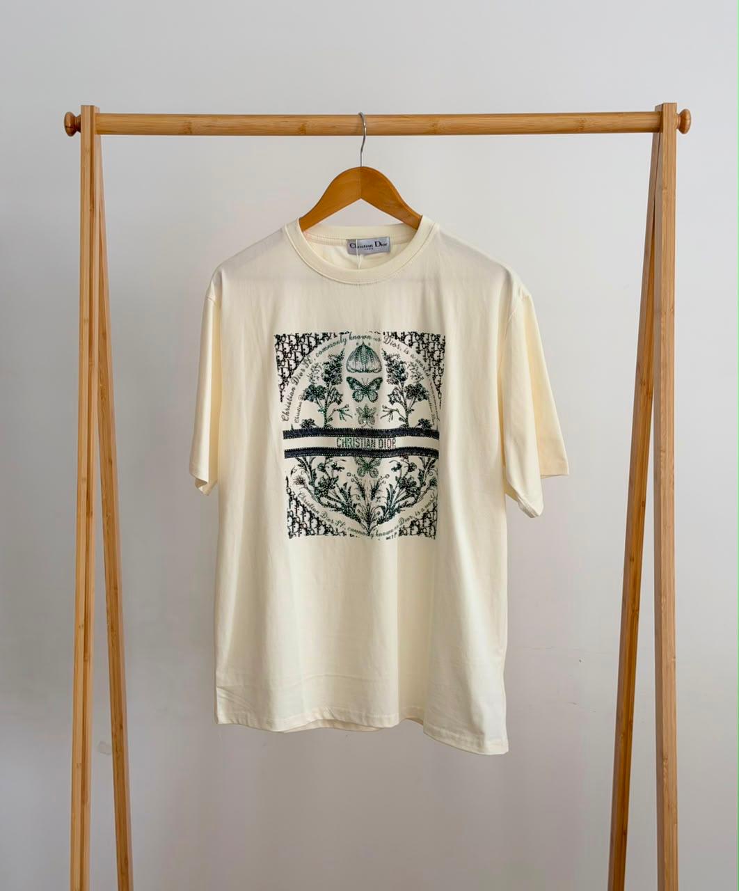 Ladies t-shirts & tops