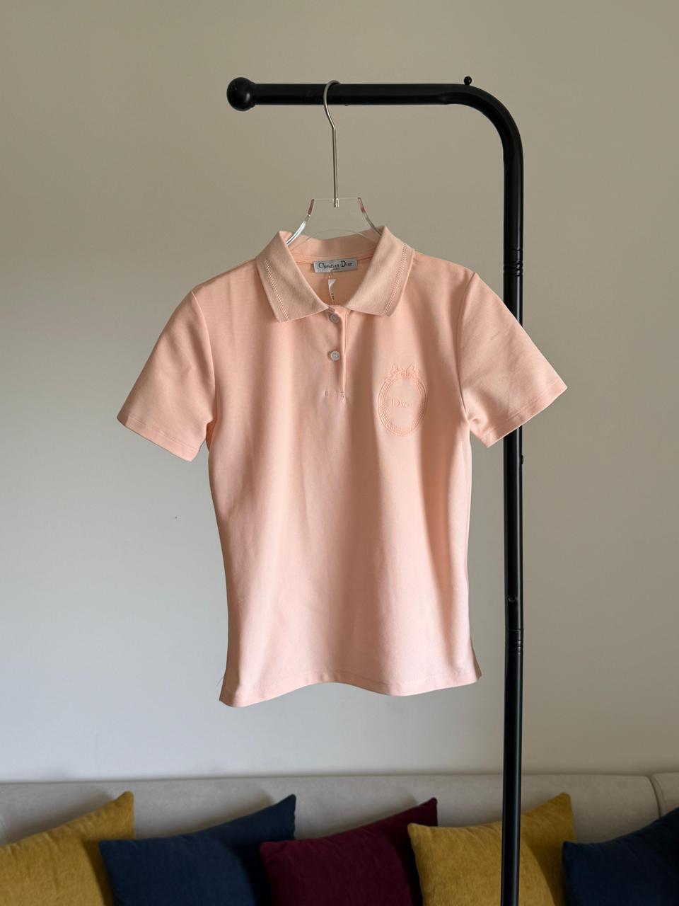 Ladies t-shirts & tops