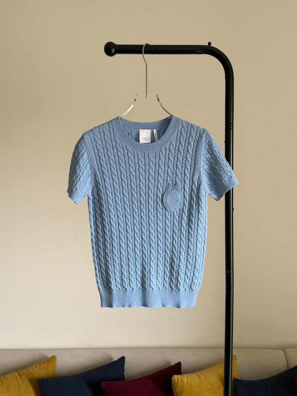 Ladies t-shirts & tops