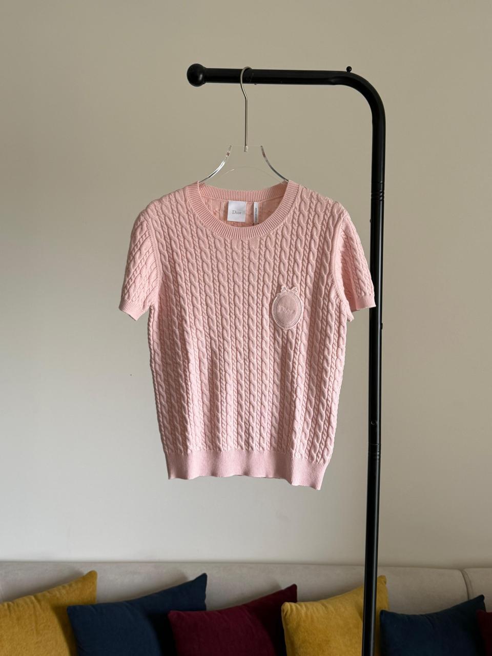 Ladies t-shirts & tops