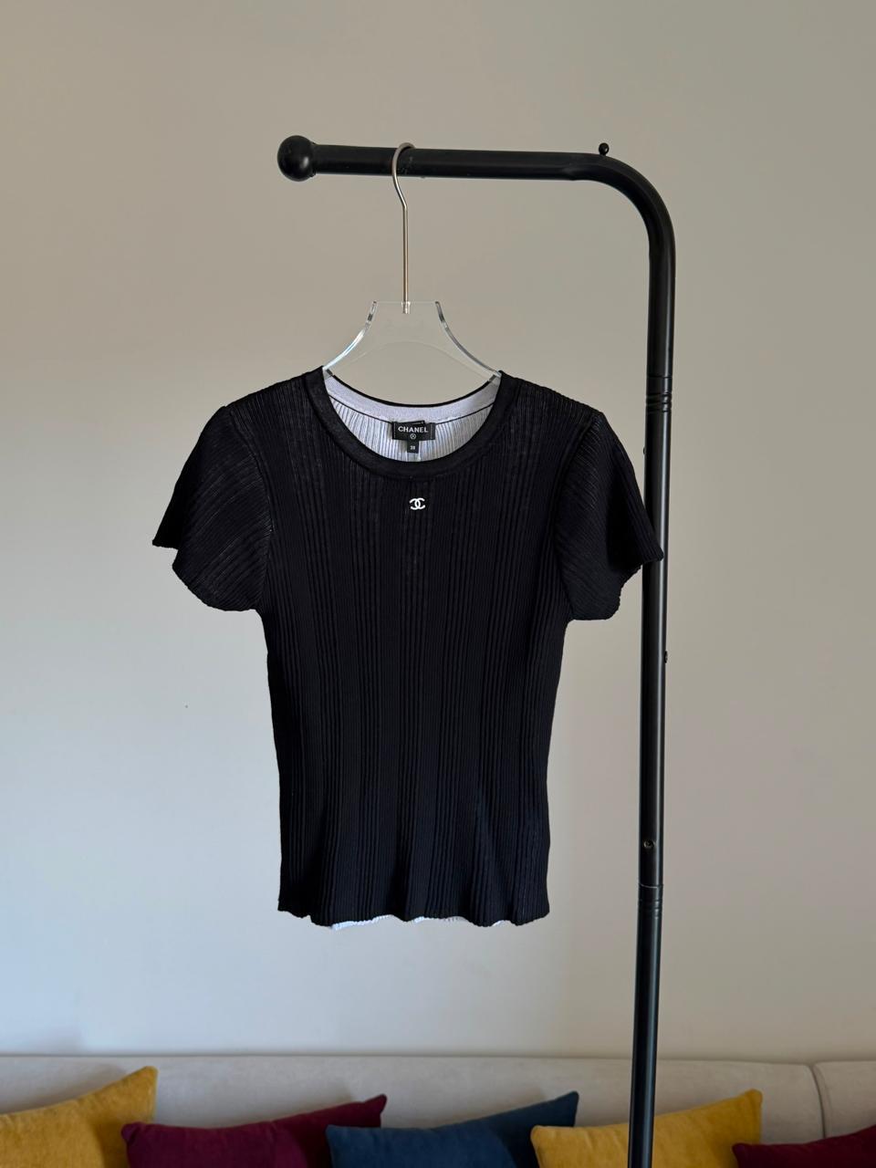 Ladies t-shirts & tops