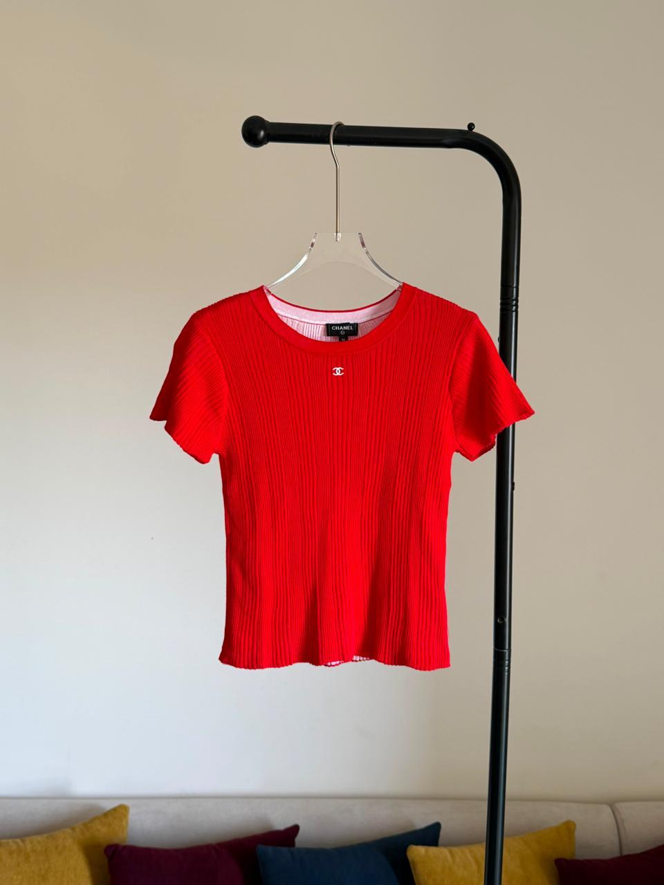 Ladies t-shirts & tops