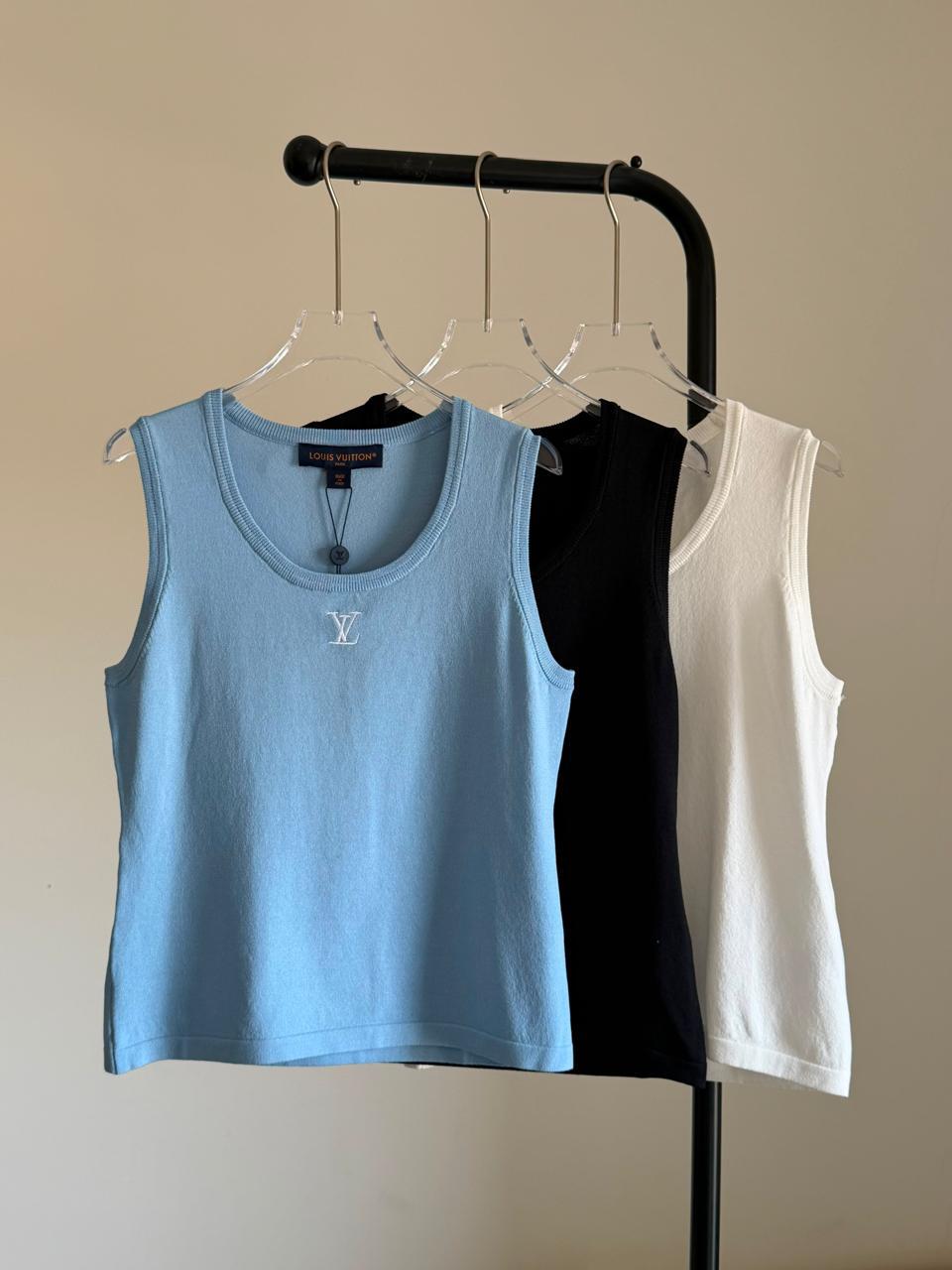Ladies t-shirts & tops