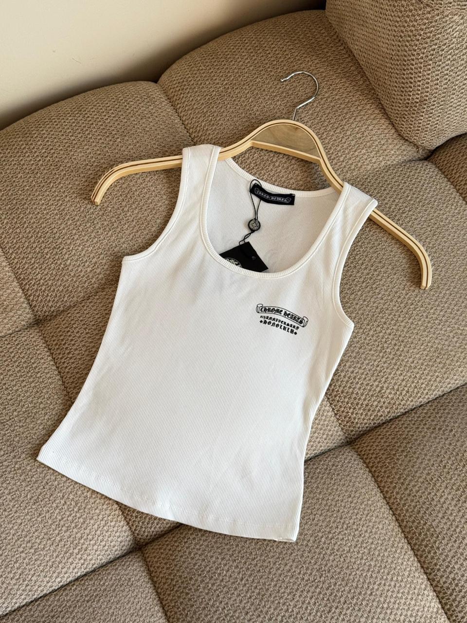 Ladies t-shirts & tops