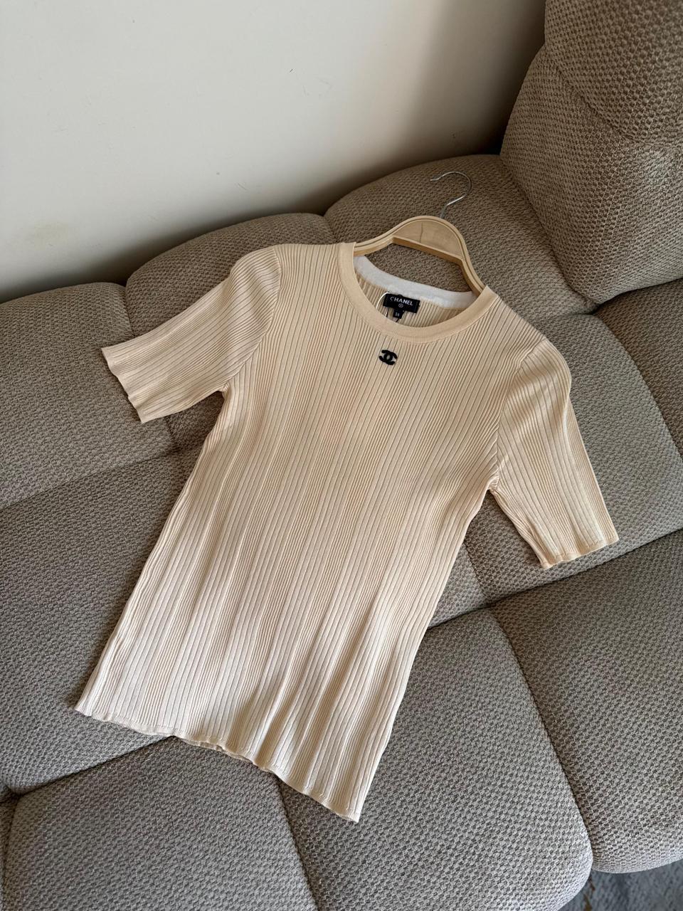 Ladies t-shirts & tops