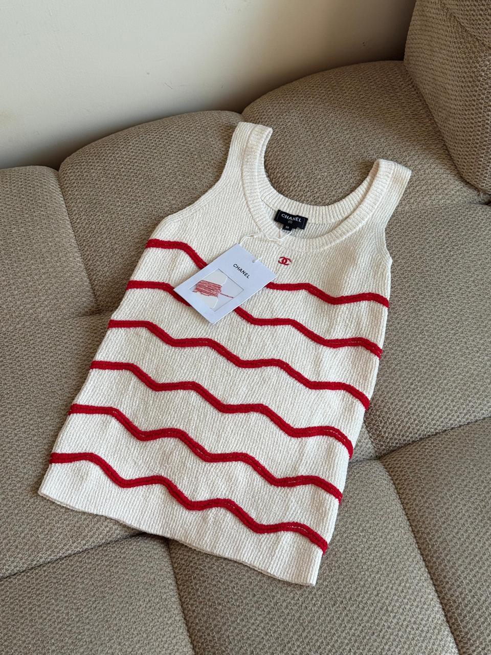 Ladies t-shirts & tops