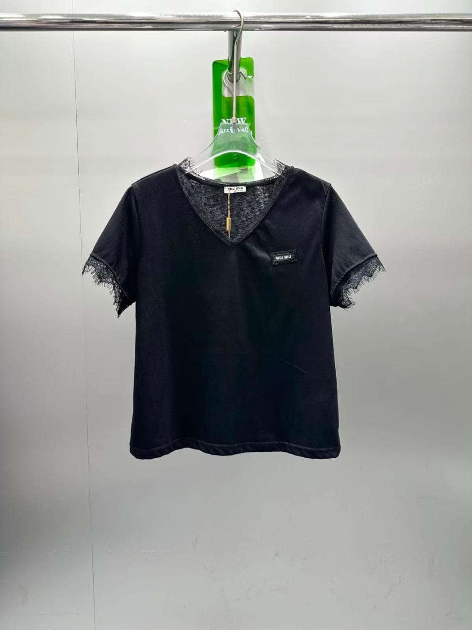 Ladies t-shirts & tops