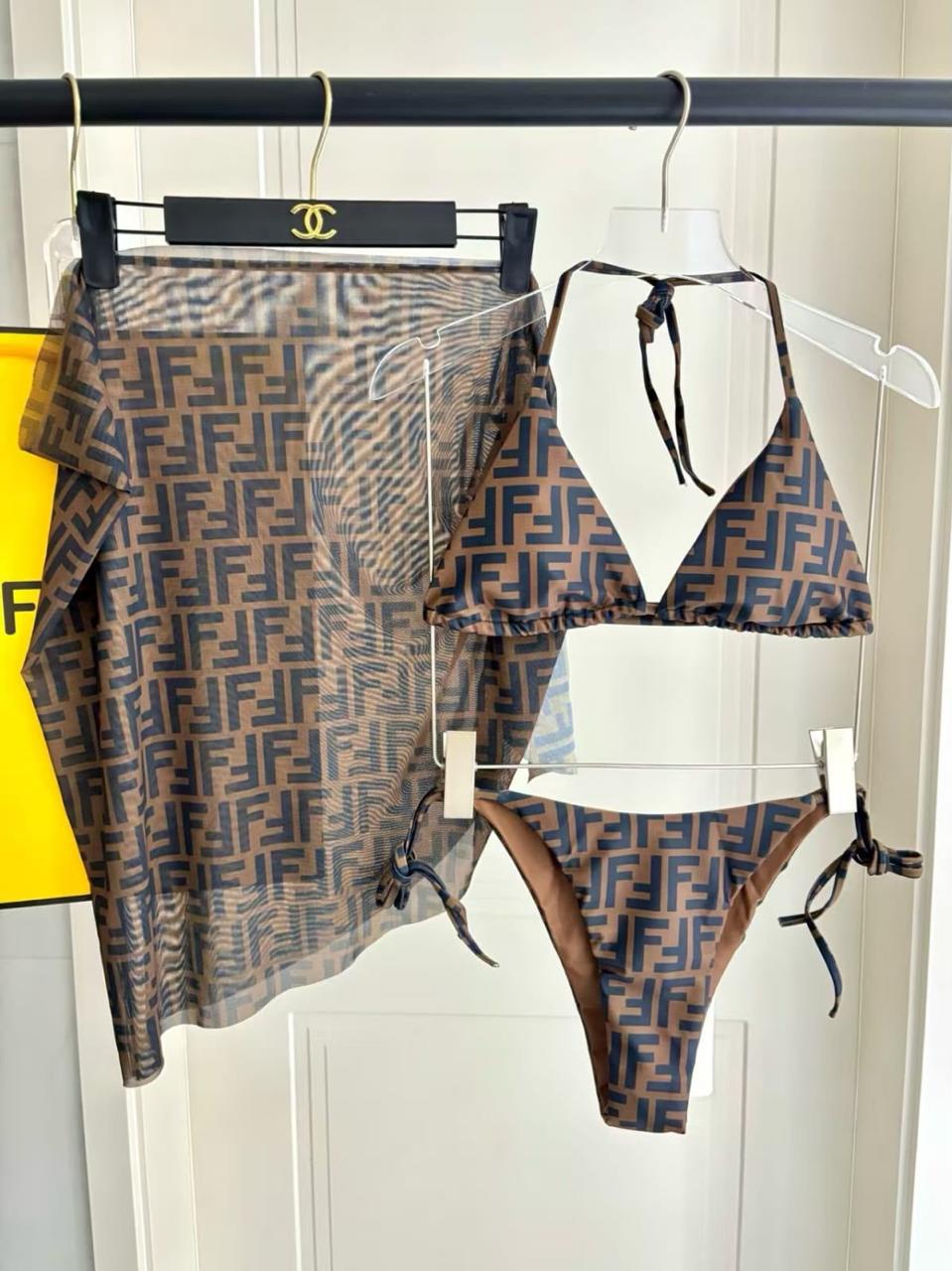 Ladies swimsuits & bikini