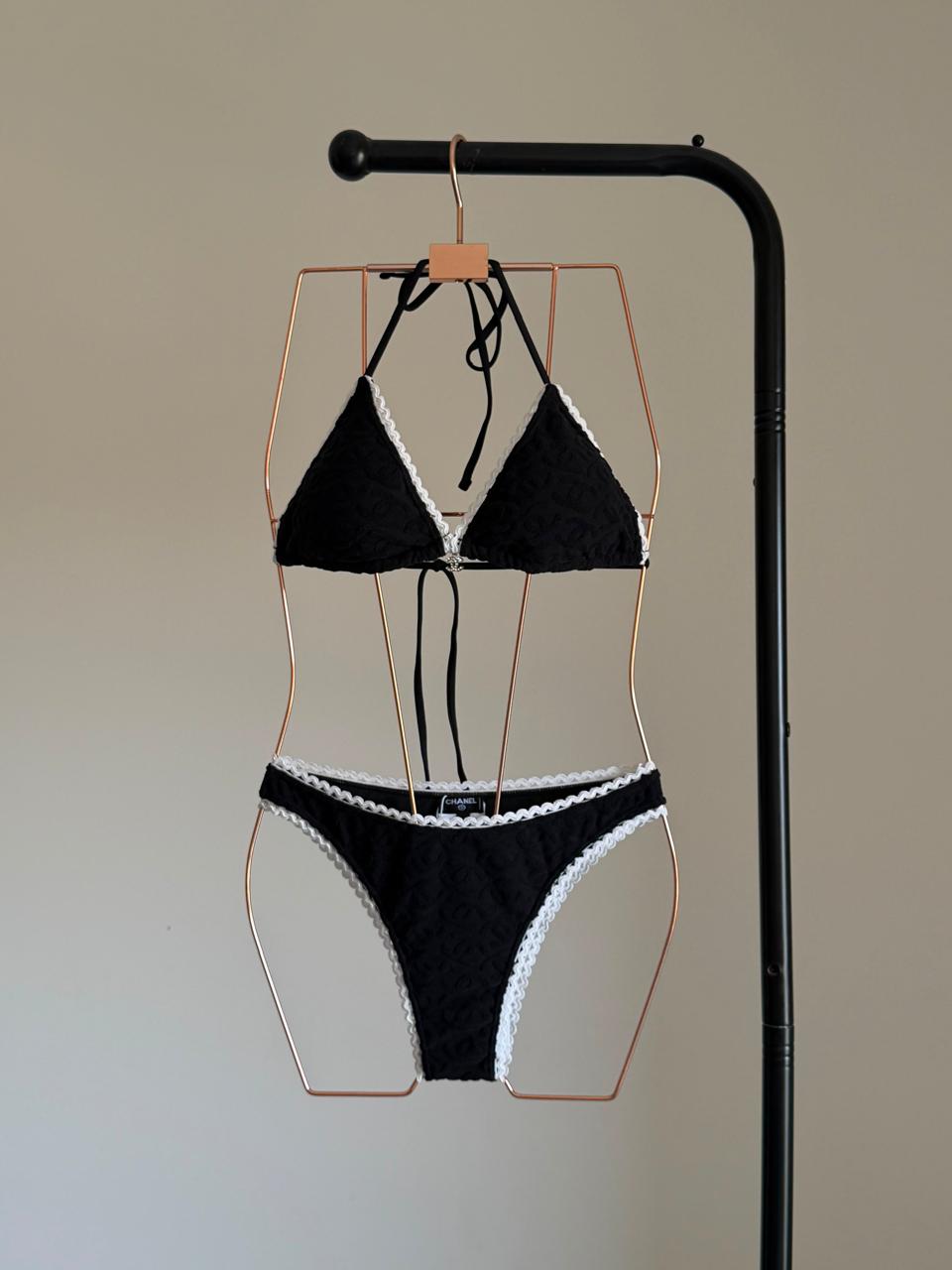 Ladies swimsuits & bikini