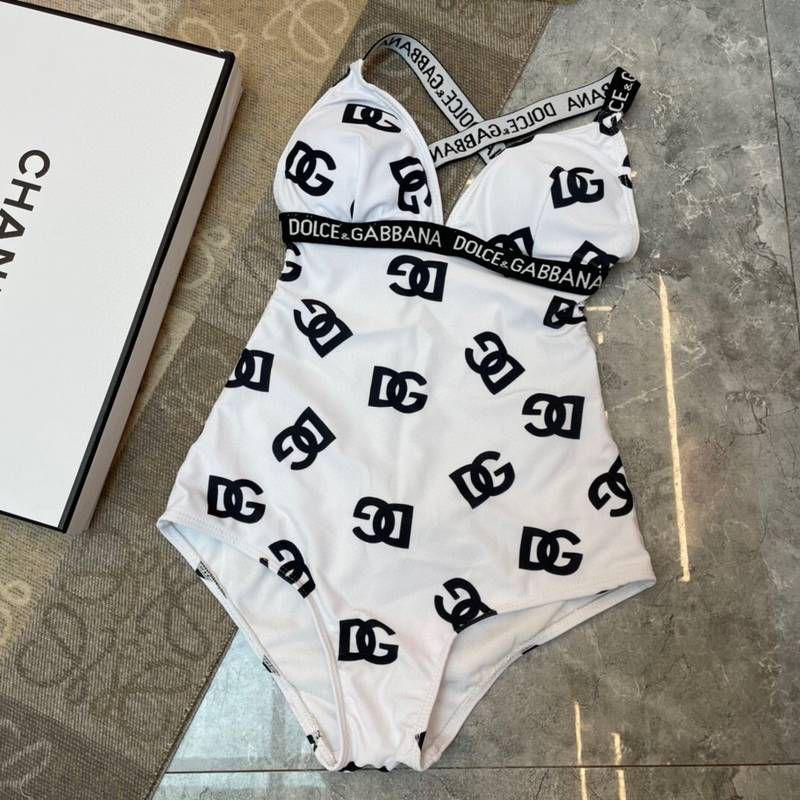 Ladies swimsuits & bikini