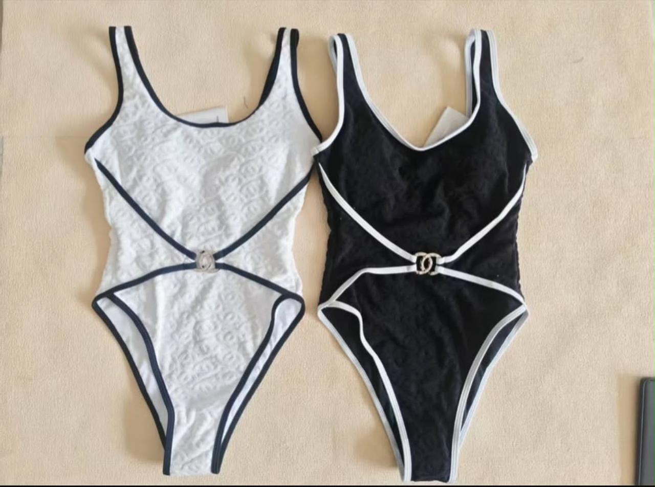 Ladies swimsuits & bikini