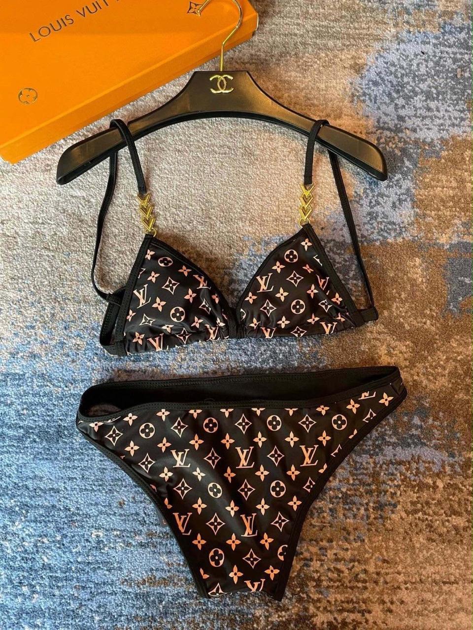 Ladies swimsuits & bikini