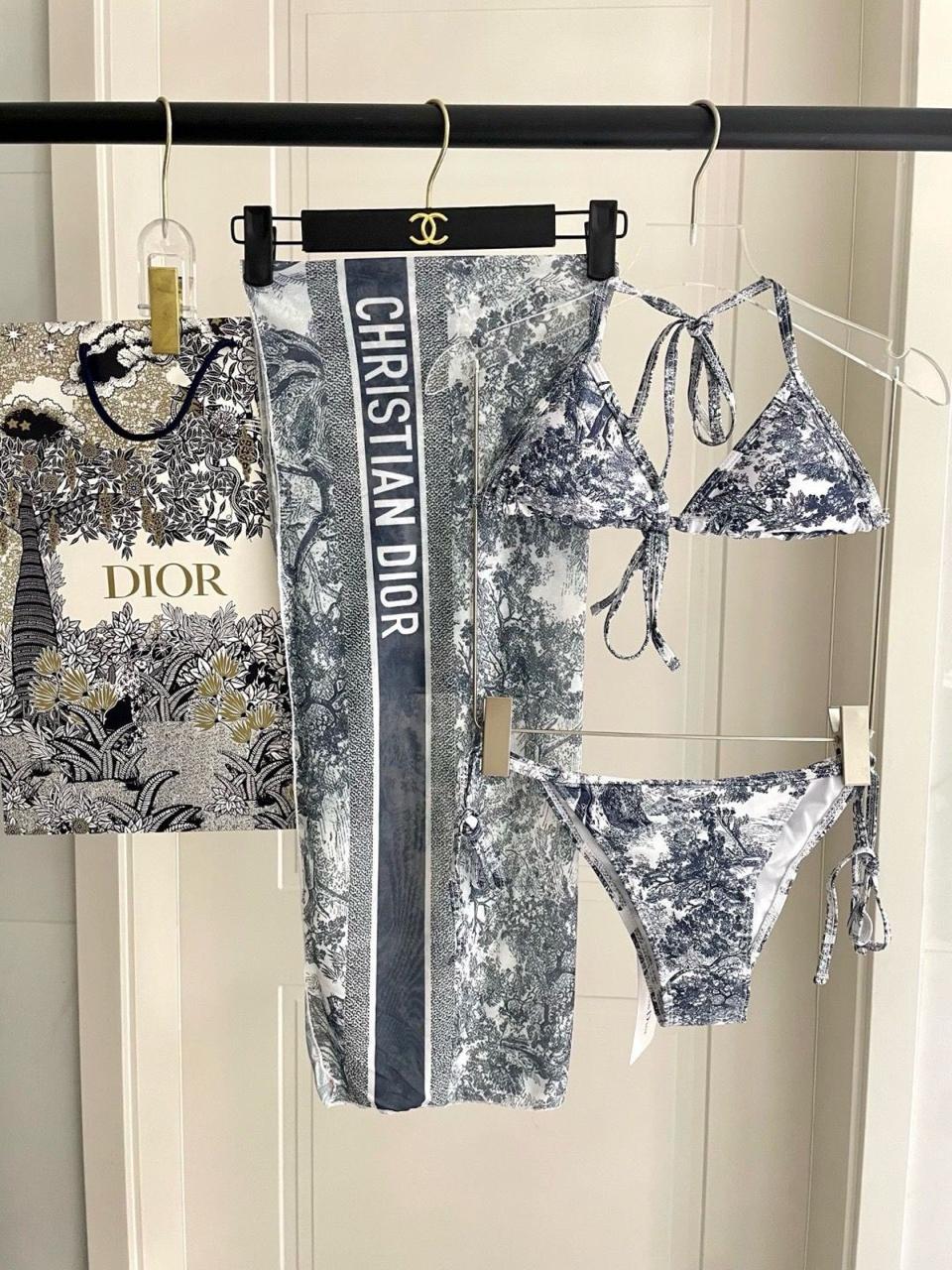 Ladies swimsuits & bikini