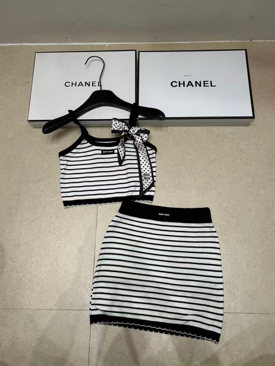 Ladies dresses