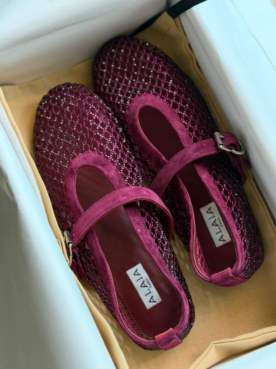 Ladies shoes