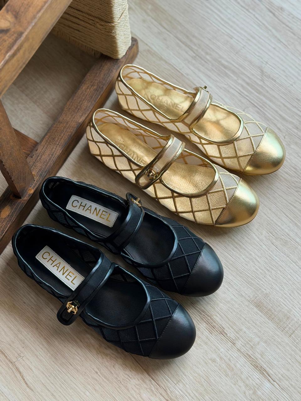 Ladies shoes