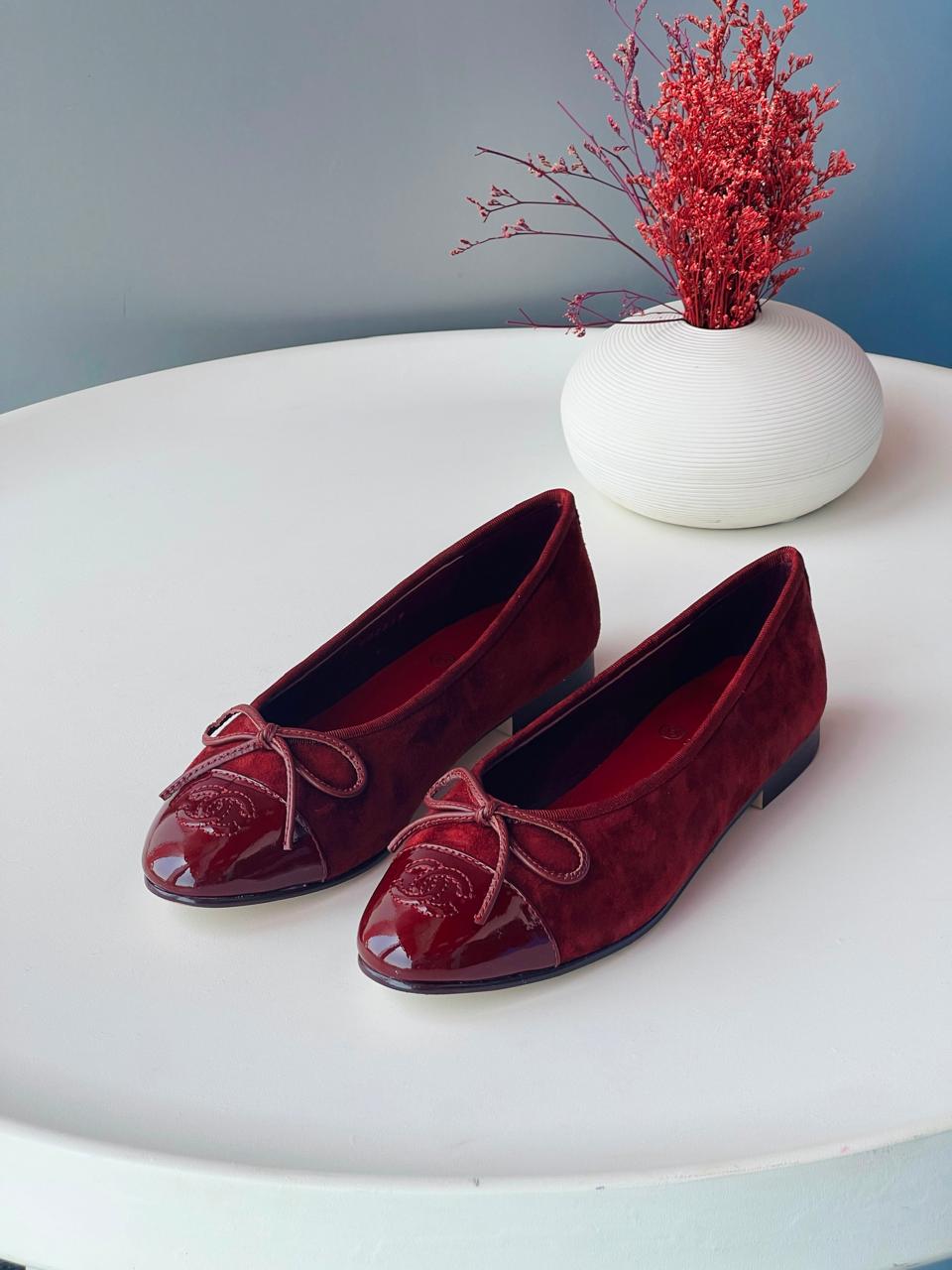 Ladies shoes