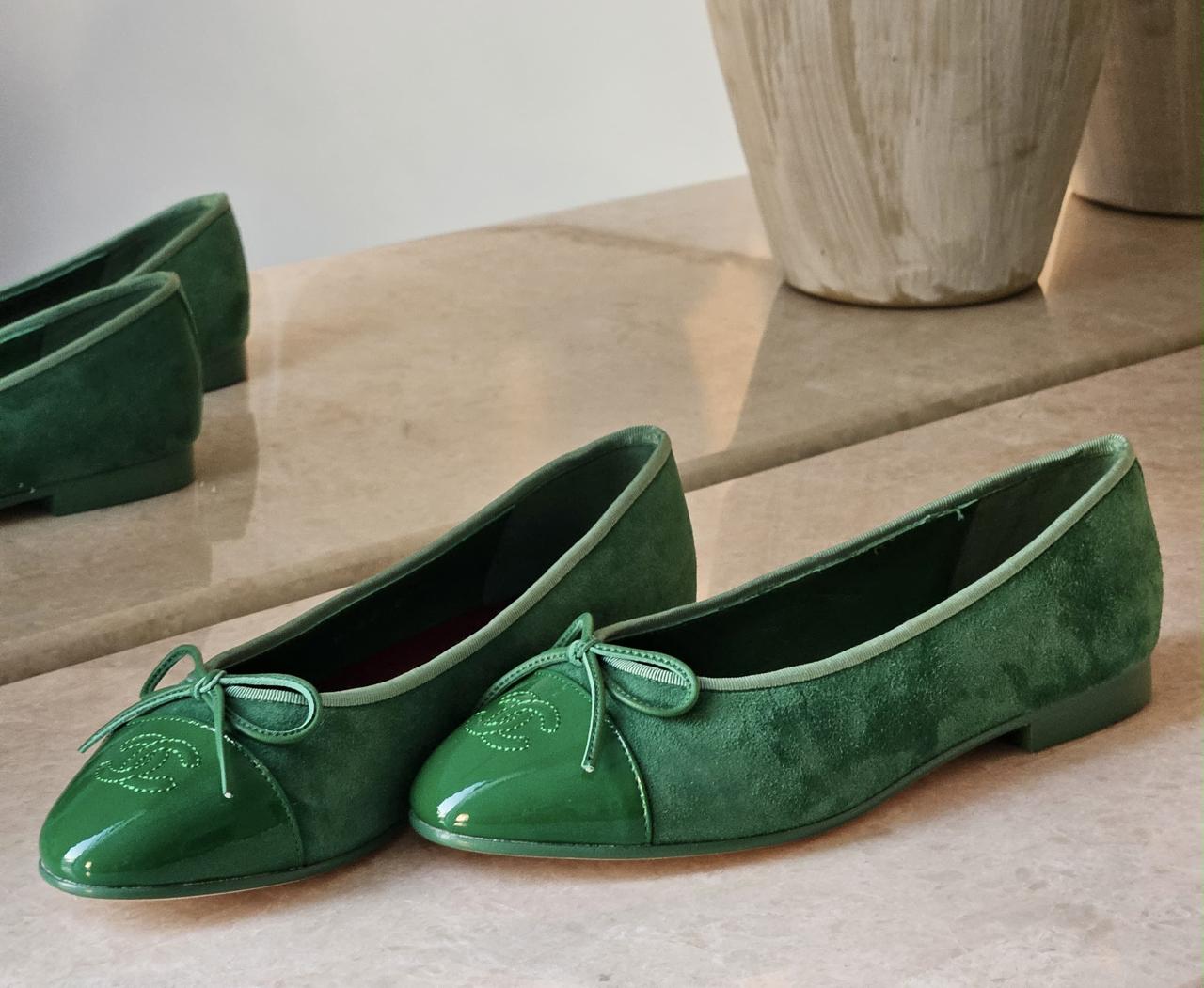 Ladies shoes