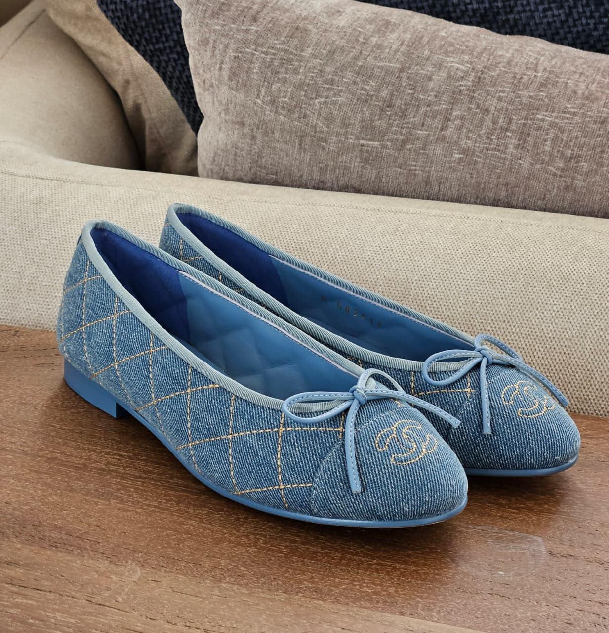Ladies shoes