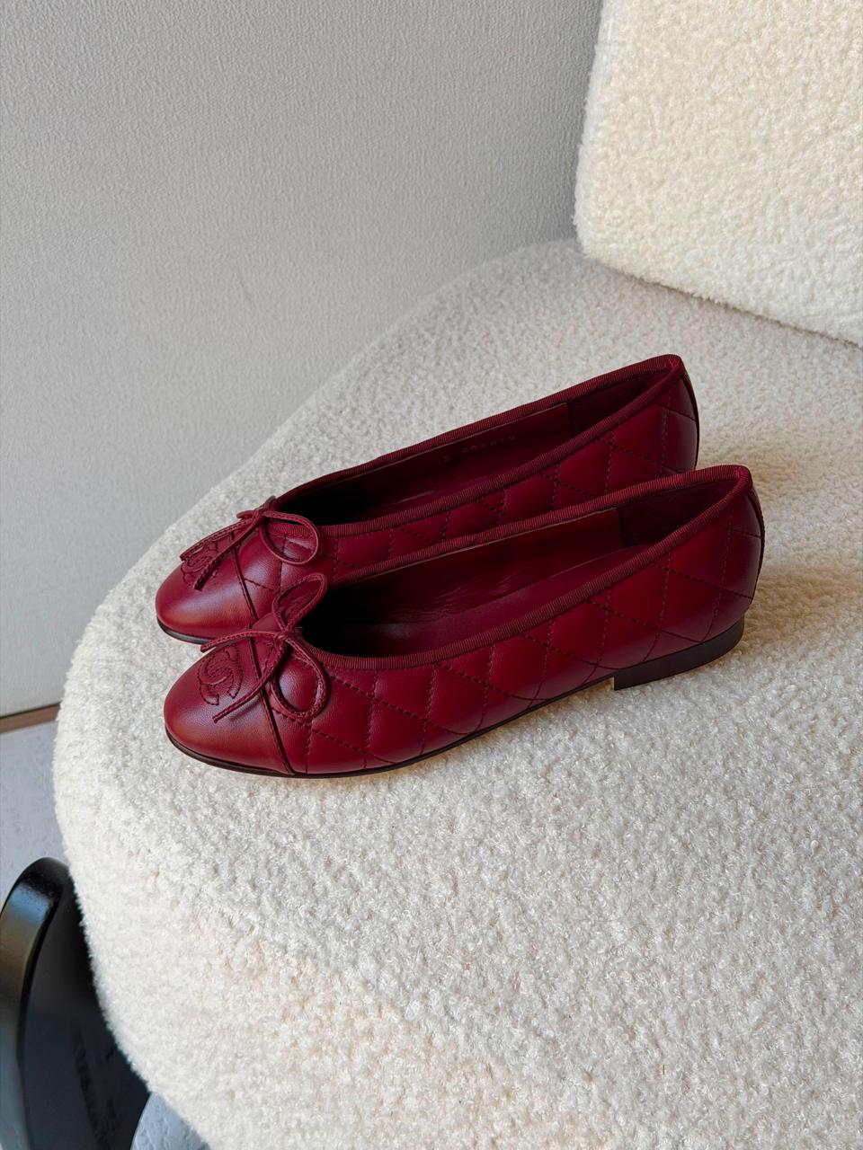 Ladies shoes