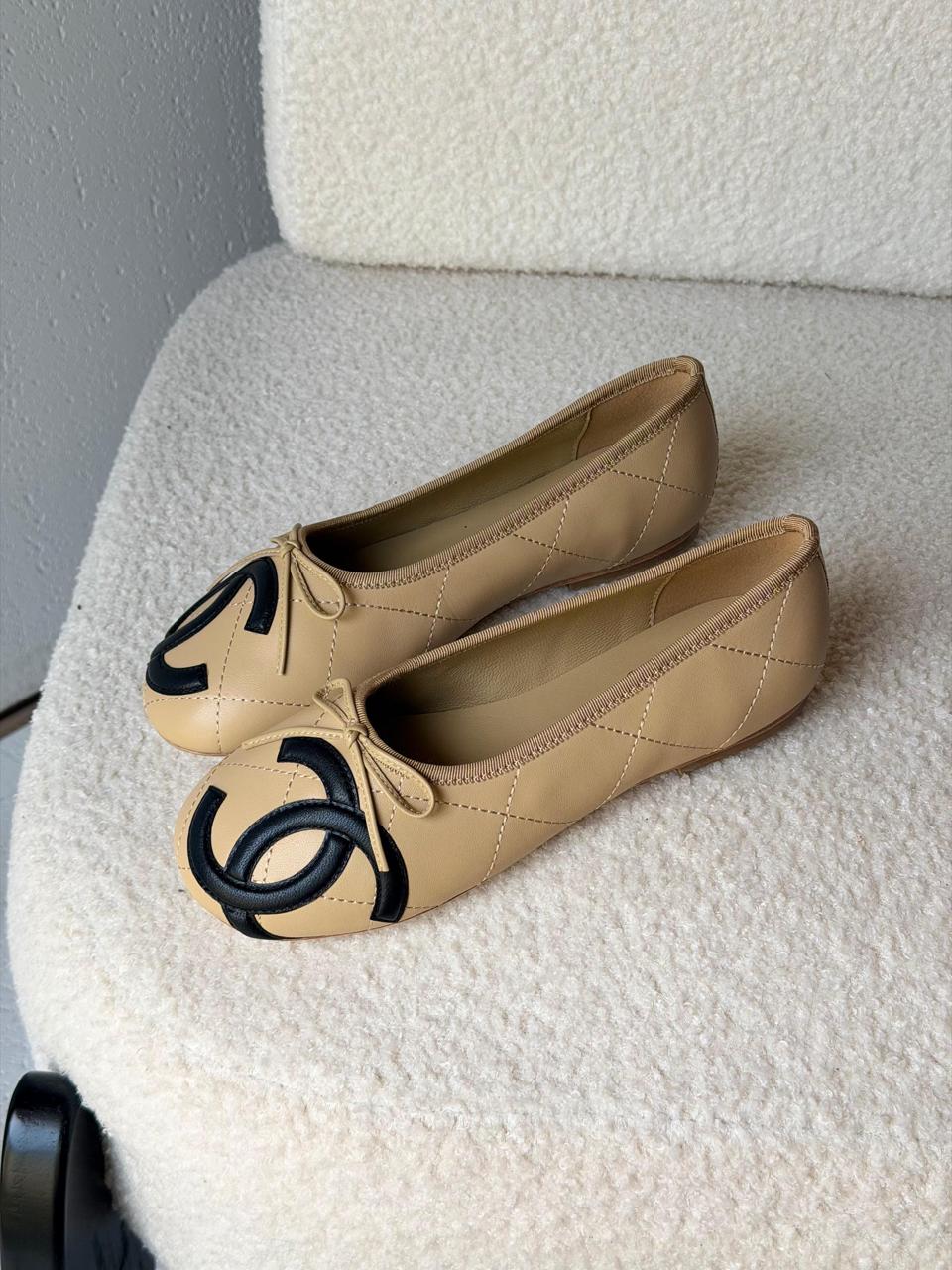 Ladies shoes
