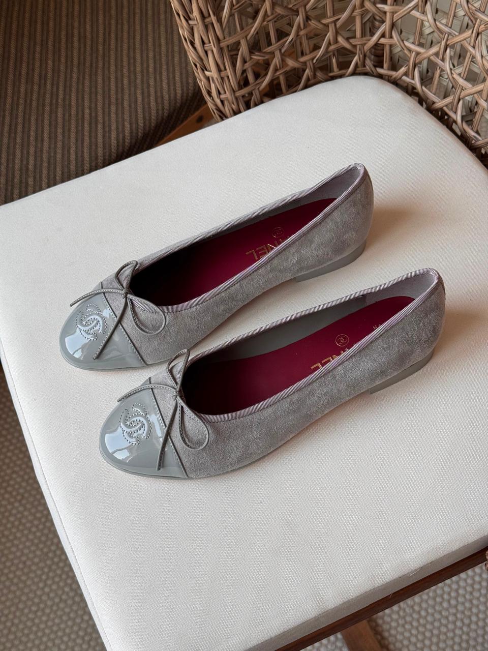 Ladies shoes