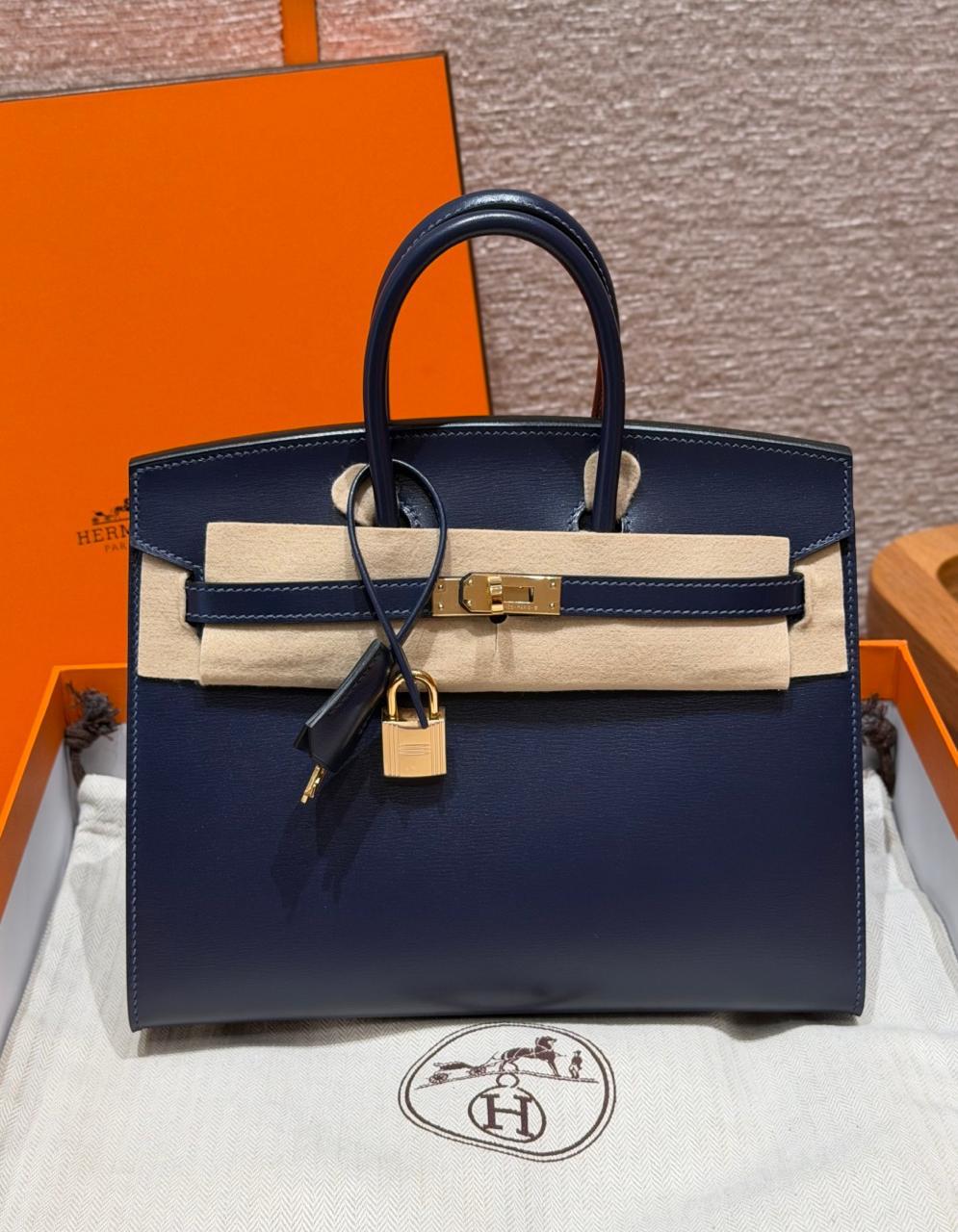 Ladies Herm**s bags