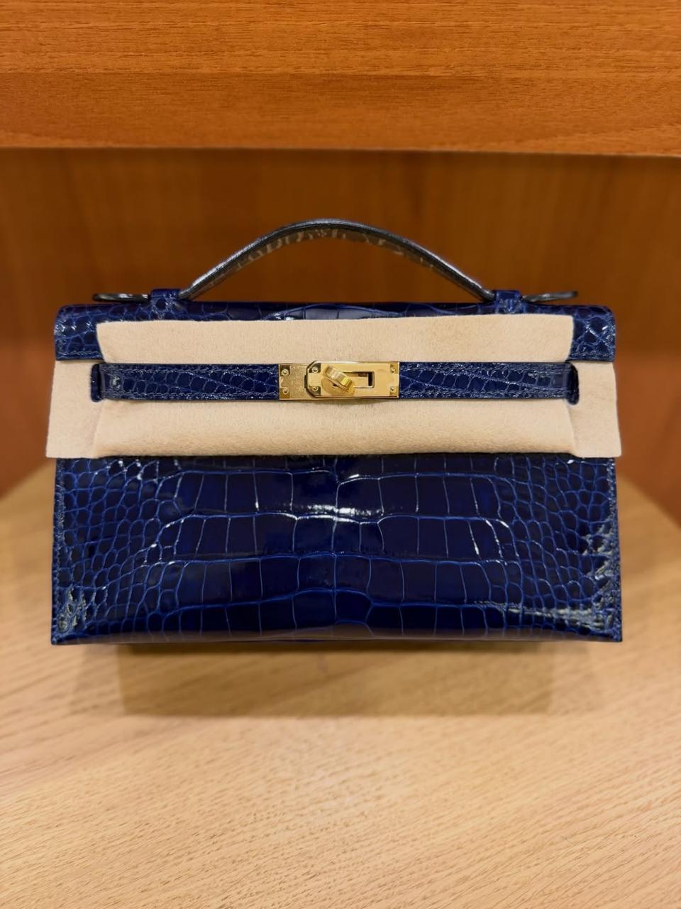 Ladies Herm**s bags