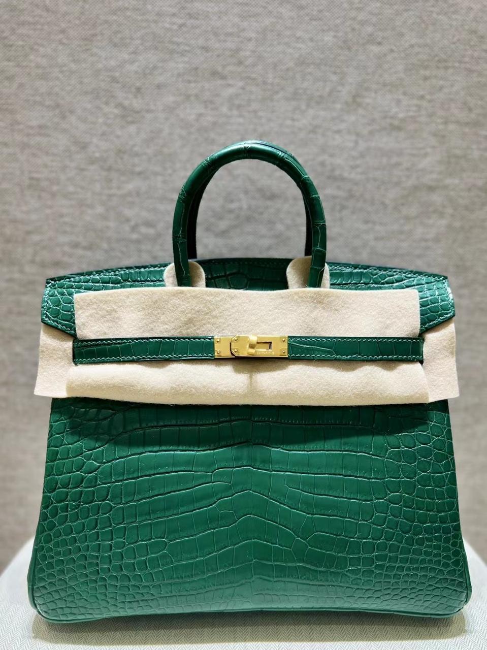 Ladies Herm**s bags