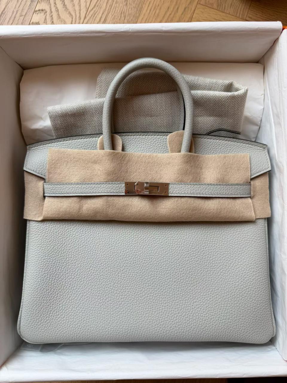 Ladies Herm**s bags