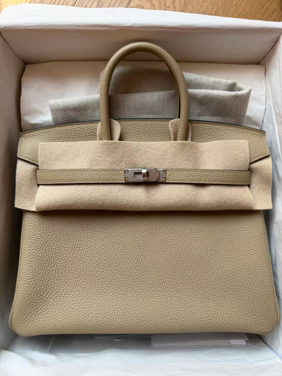Ladies Herm**s bags