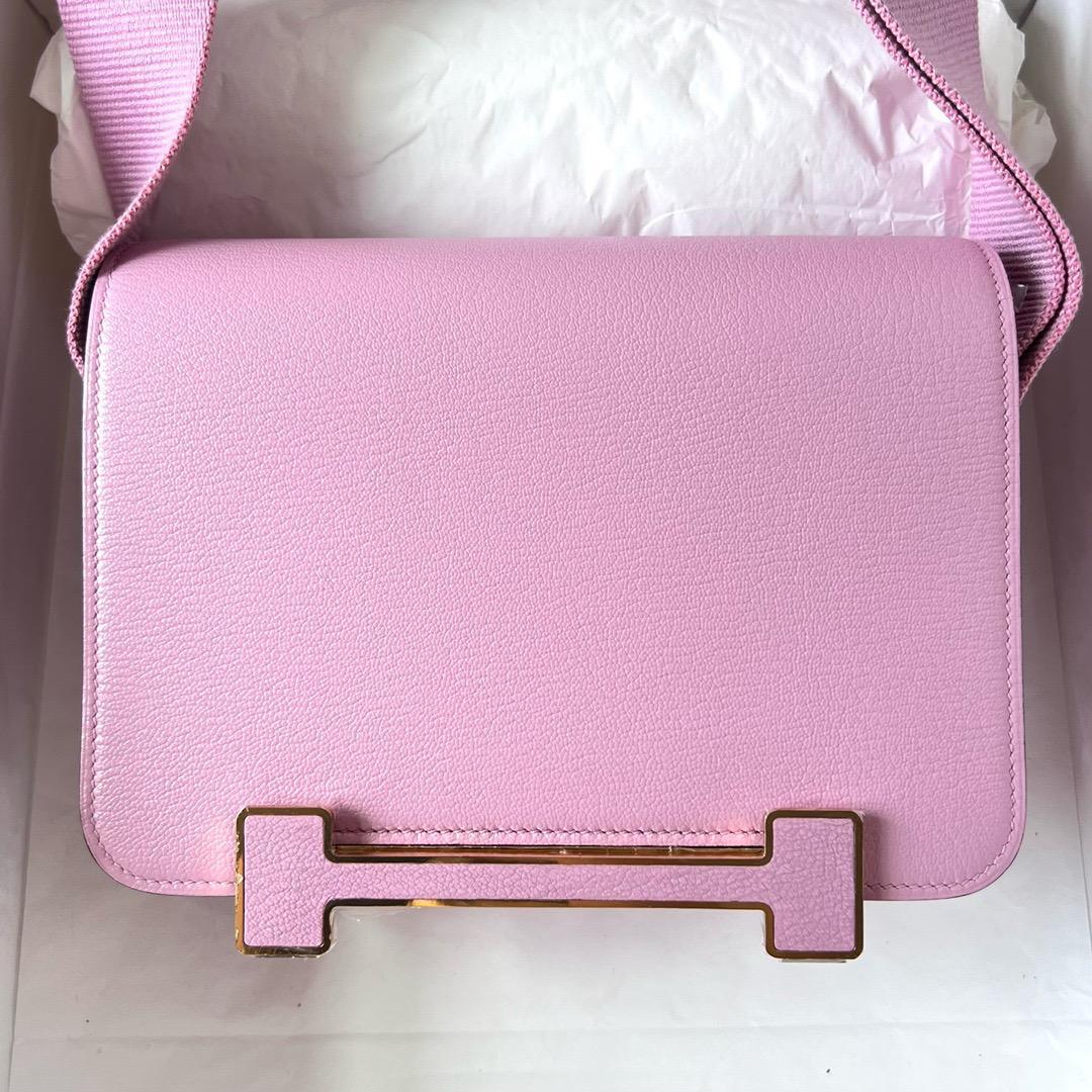 Ladies Herm**s bags