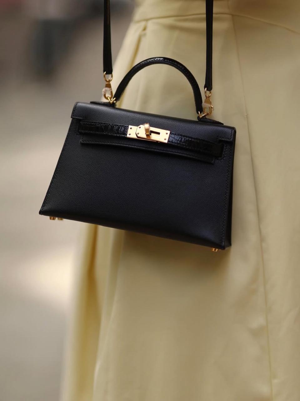 Ladies Herm**s bags