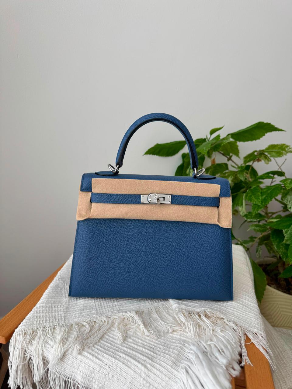 Ladies Herm**s bags