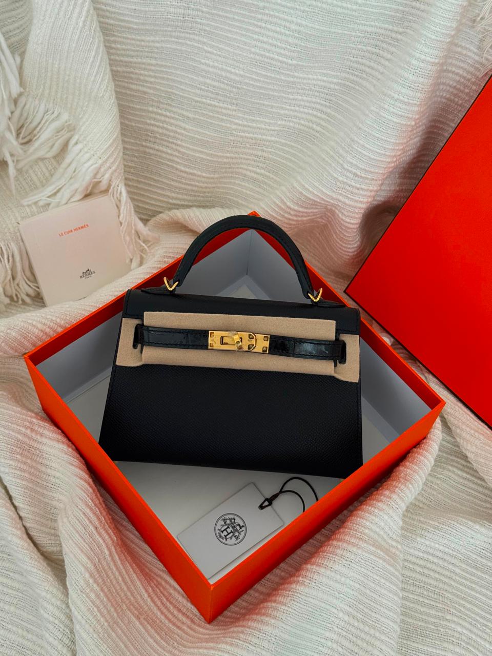Ladies Herm**s bags