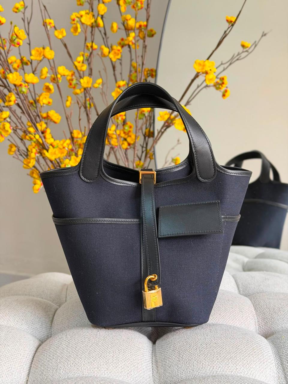 Ladies Herm**s bags
