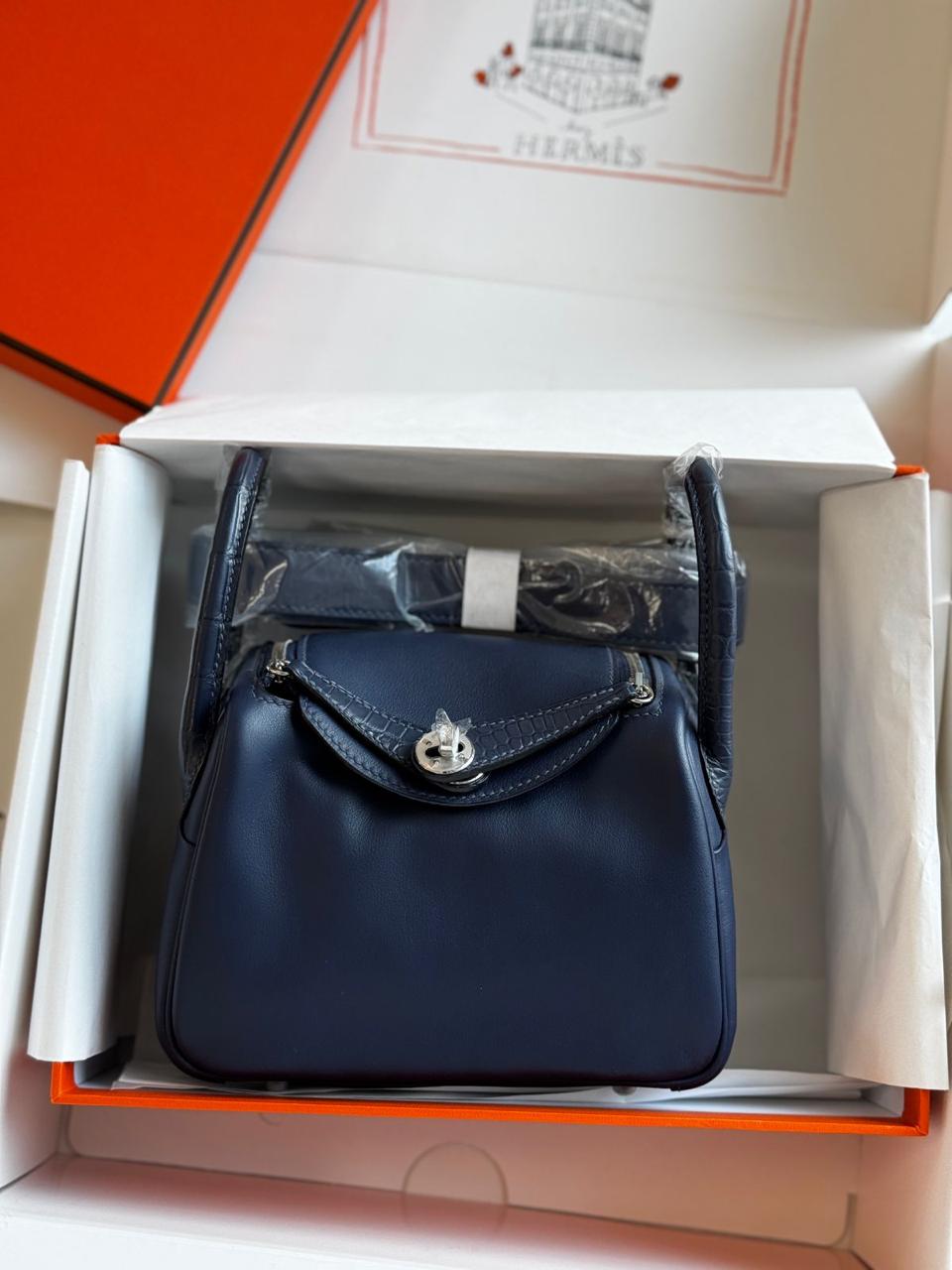 Ladies Herm**s bags