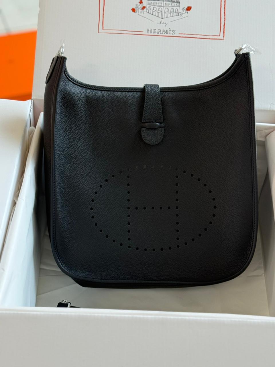 Ladies Herm**s bags